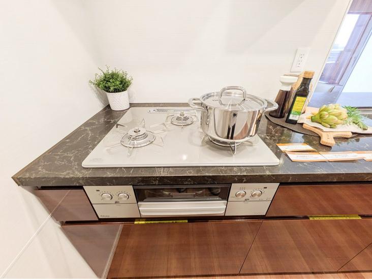 ザ・タワー横浜北仲-12-キッチン