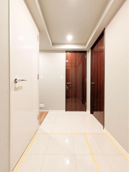 ザ・タワー横浜北仲-25-玄関