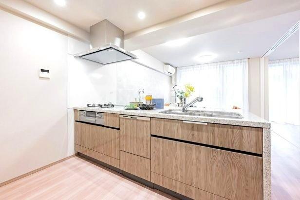 ヴェレーナシティ　パレ・ド・マジェステ-6-キッチン