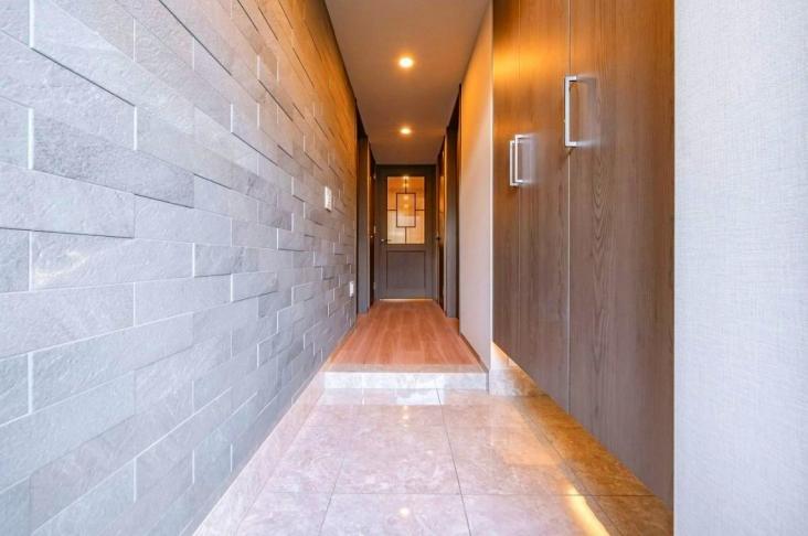 ヴェレーナシティ　パレ・ド・マジェステ-14-玄関