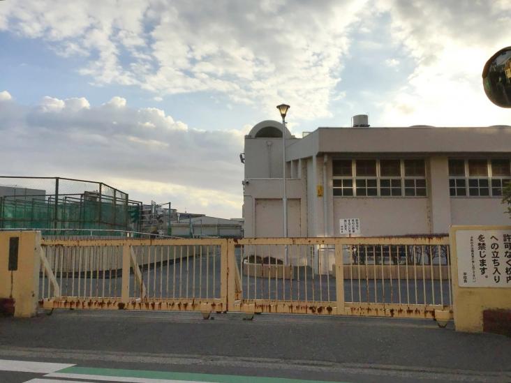 ヴェレーナシティ　パレ・ド・マジェステ-40-中学校