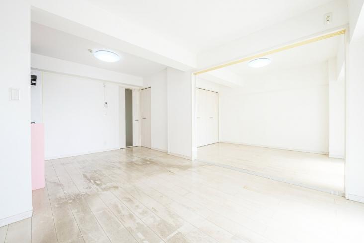 磯子駅前ビル住宅-11-リビング