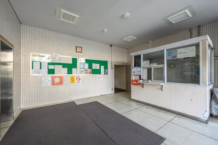 磯子駅前ビル住宅-21-エントランス