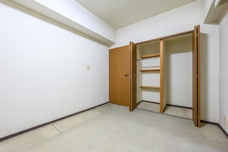 コスモ上大岡サニーウィング　B号棟-18-洋室