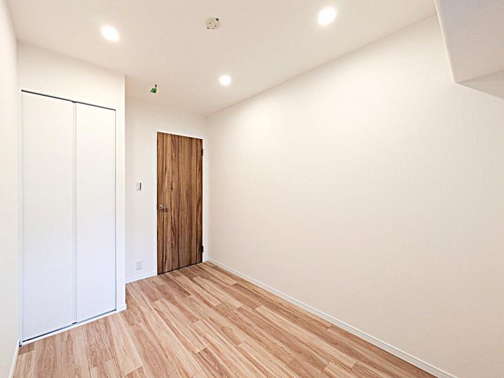 デイパーク横濱天王町-9-室内