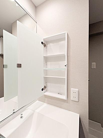 デイパーク横濱天王町-21-収納