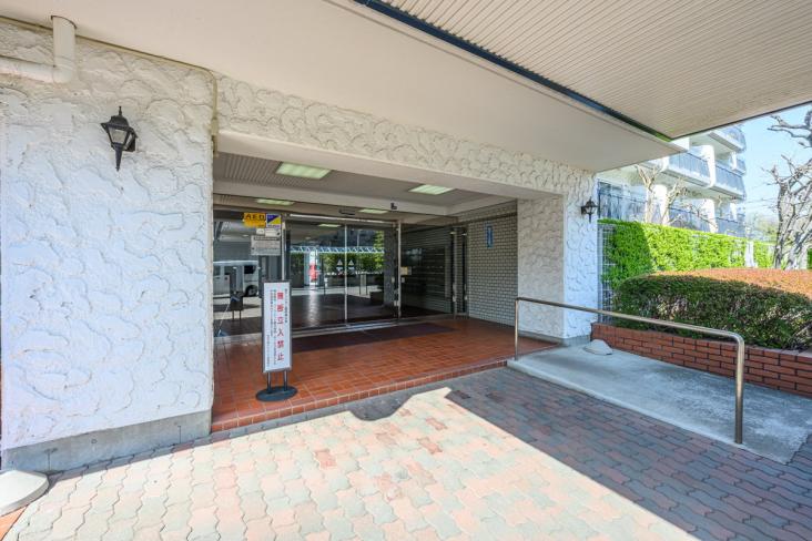 秀和大倉山レジデンス-3-エントランス