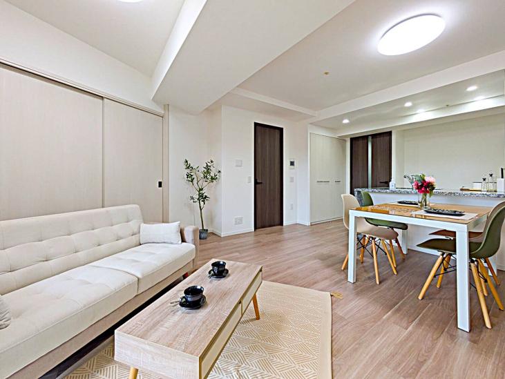 ヴェレーナシティ　パレ・ド・シエル　カルティエ２-4-リビング