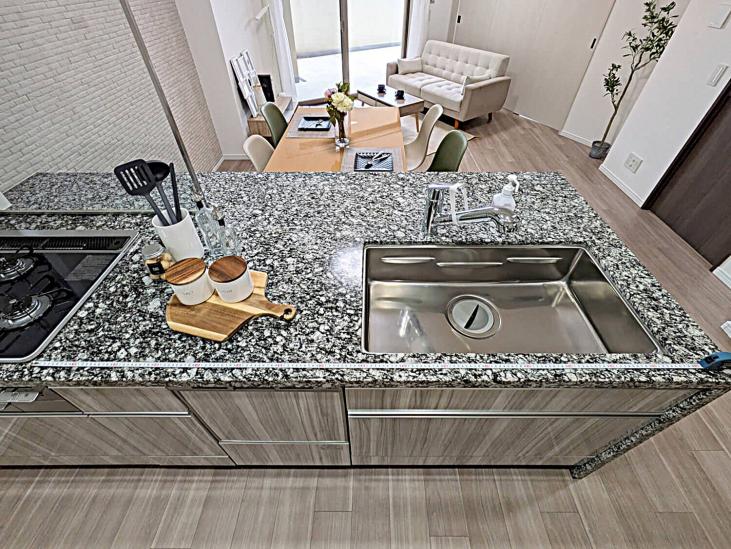 ヴェレーナシティ　パレ・ド・シエル　カルティエ２-11-キッチン