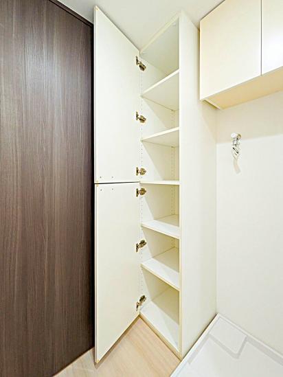 ヴェレーナシティ　パレ・ド・シエル　カルティエ２-15-収納