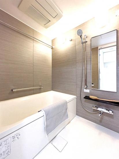 ヴェレーナシティ　パレ・ド・シエル　カルティエ２-17-バス