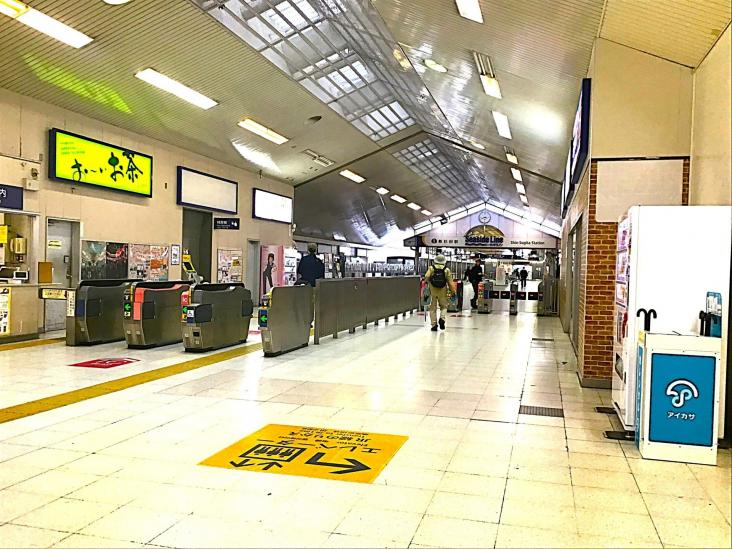 ヴェレーナシティ　パレ・ド・シエル　カルティエ２-38-駅