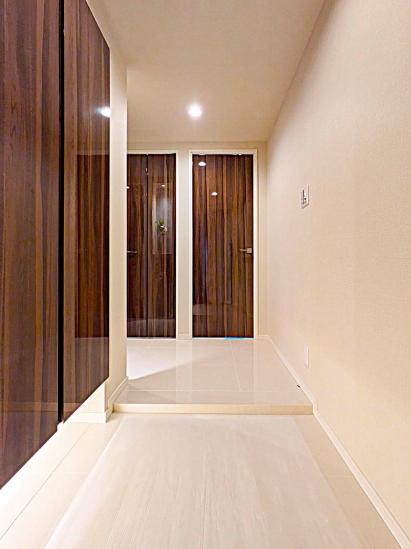 みなとみらいミッドスクエア　ザ・タワーレジデンス-19-玄関