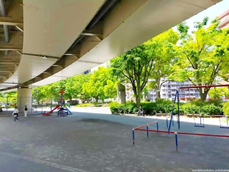 日神パレステージ阪東橋Ⅱ-19-公園