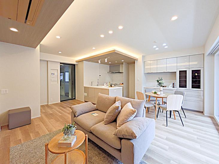 クレストフォルム横浜片倉町-2-リビング