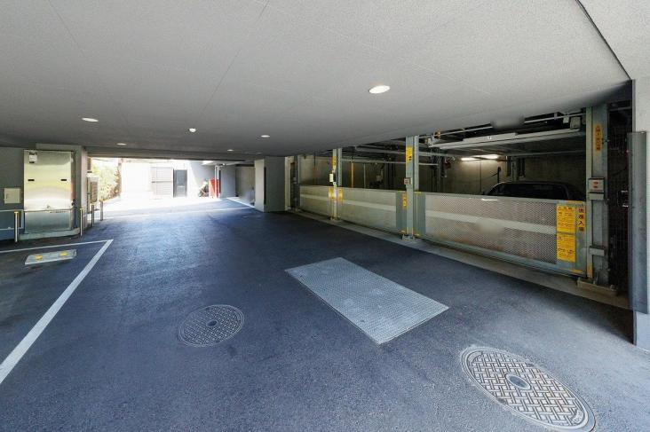 プラウド横浜阪東橋-18-駐車場