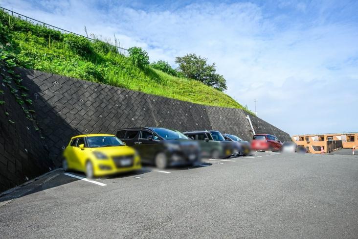 ダイアパレス上大岡第６　B棟-17-駐車場