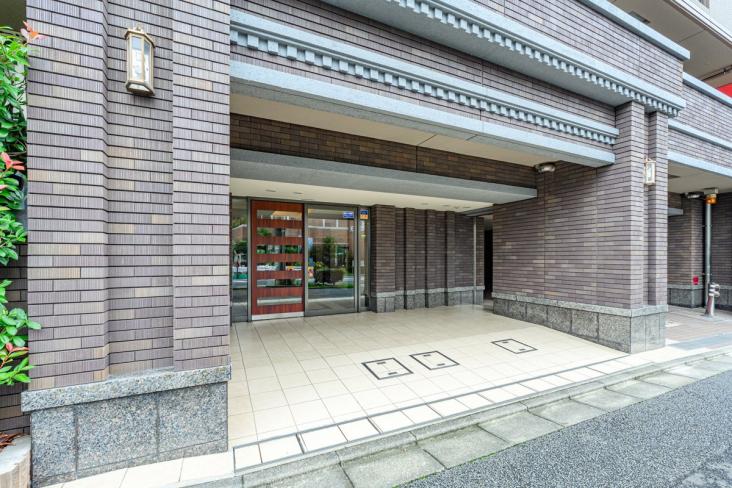 ナイスシティアリーナ横濱弘明寺-14-エントランス