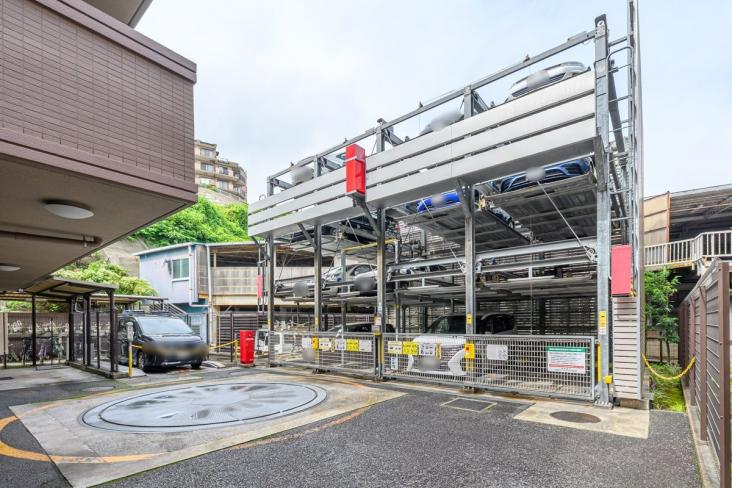 ナイスシティアリーナ横濱弘明寺-16-駐車場