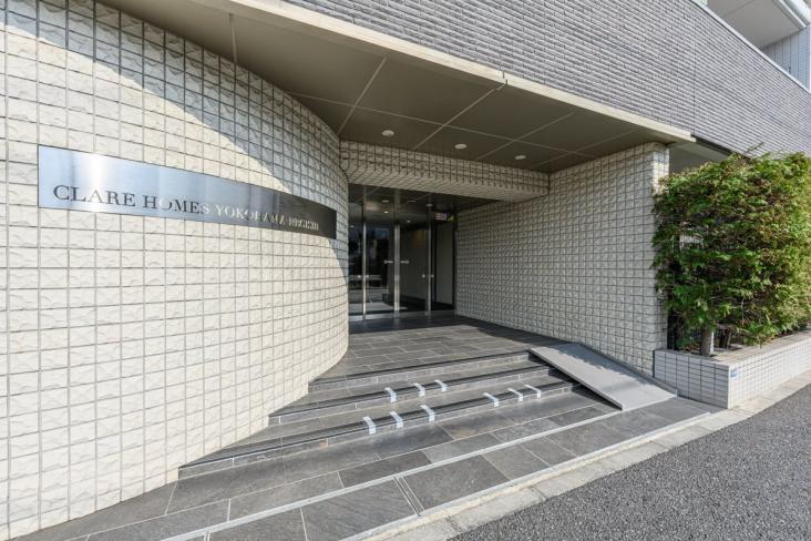 クレアホームズ横浜根岸-2-エントランス