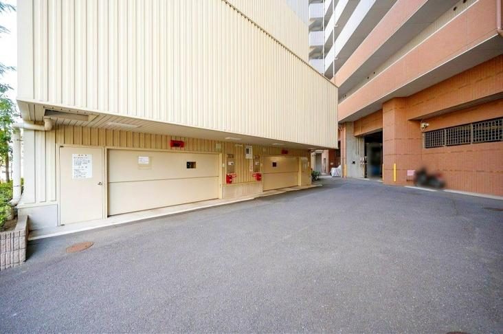 パークホームズ東神奈川ステーションアリーナ-24-駐車場