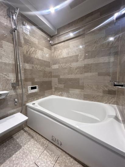 シャンボール生麦-5-バス