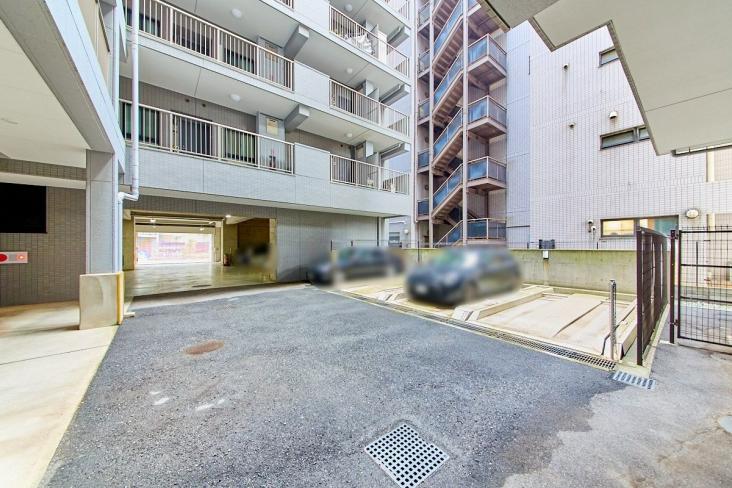 ドエル横浜鶴見-10-駐車場
