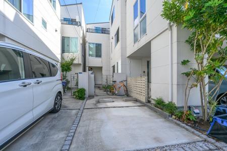 川崎市幸区小向仲野町戸建