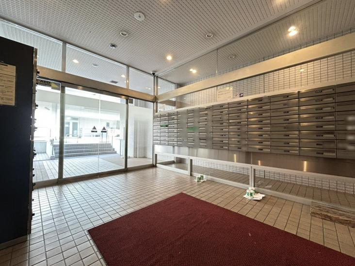 グランドメゾン鶴見-6-エントランス