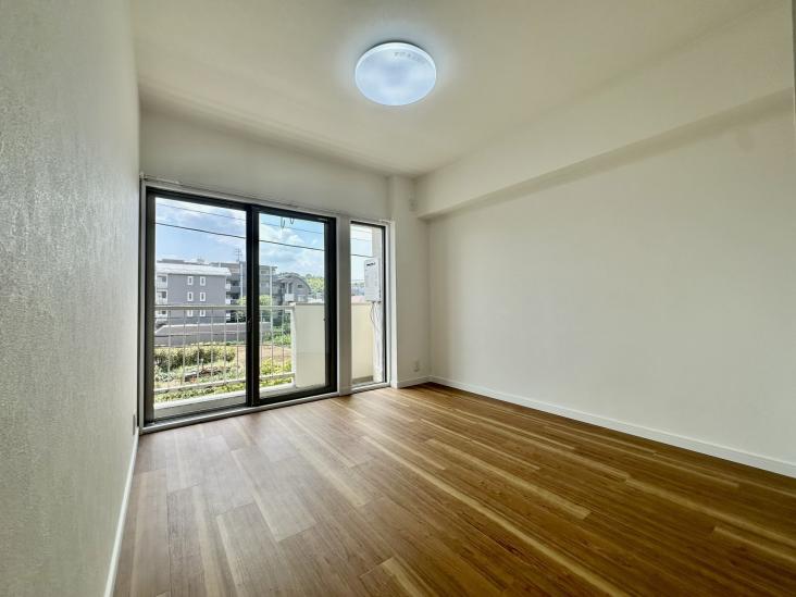 カサベルダ向ヶ丘-6-室内