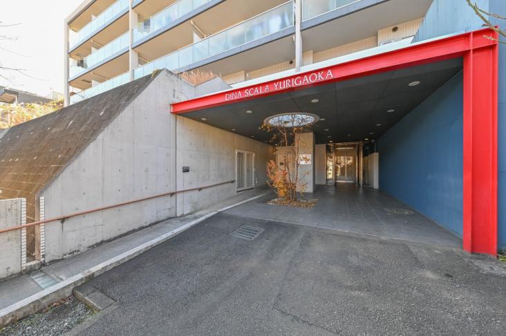 ディナ・スカーラ百合ヶ丘-3-エントランス