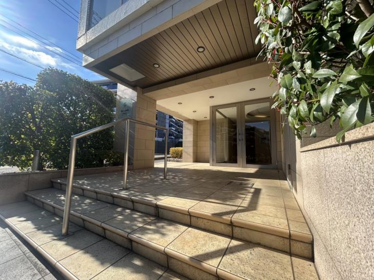 ミオカステーロ青葉台-9-エントランス