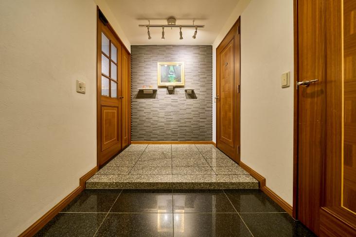 コンアルマーディオ横濱鶴見-12-玄関