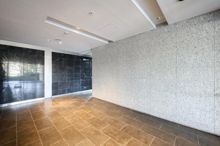 リストレジデンス鶴見カレンコート-12-エントランス