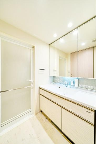 リヴァリエ　B棟-9-洗面