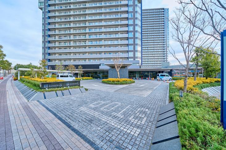 リヴァリエ　B棟-12-エントランス