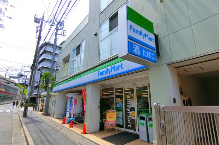 ライオンズマンション宮崎台第３-18-コンビニ