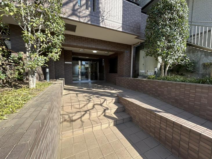 キャッスルマンション百合ヶ丘-7-エントランス