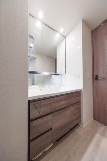 ガーラ・レジデンス川崎プロムナード-9-洗面