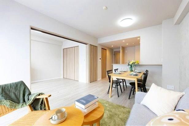 フォレシアムブライトハウス-2-リビング