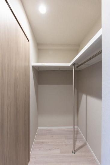 フォレシアムブライトハウス-4-収納