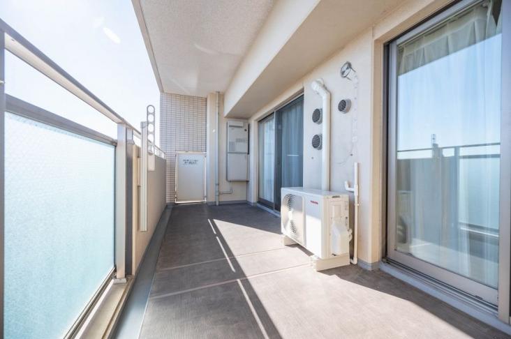 シャリエ川崎大師-13-バルコニー