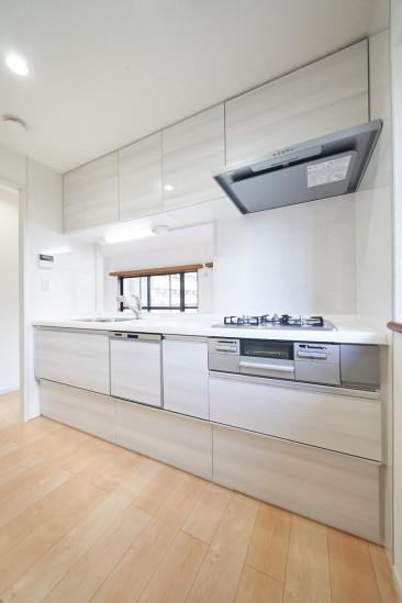 ドラゴンマンション浦和常盤公園参番館-11-キッチン