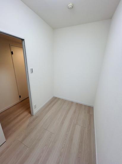 モンファイエ西川口-12-室内