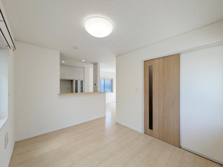 川口市桜町六丁目戸建-5-リビング