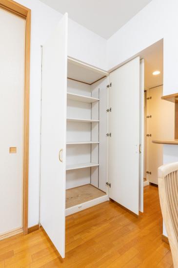 シャリエ川口本町グリーンマークス-9-収納