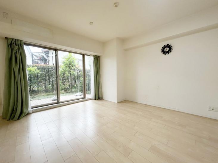 ユニーブル東浦和ファインプレイス-3-リビング