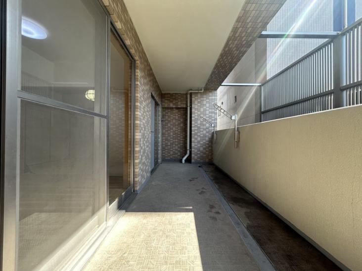 ローヤルシティ浦和岸町-18-バルコニー