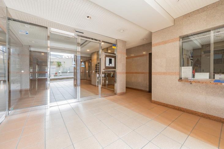 ローヤルシティ浦和岸町-20-エントランス