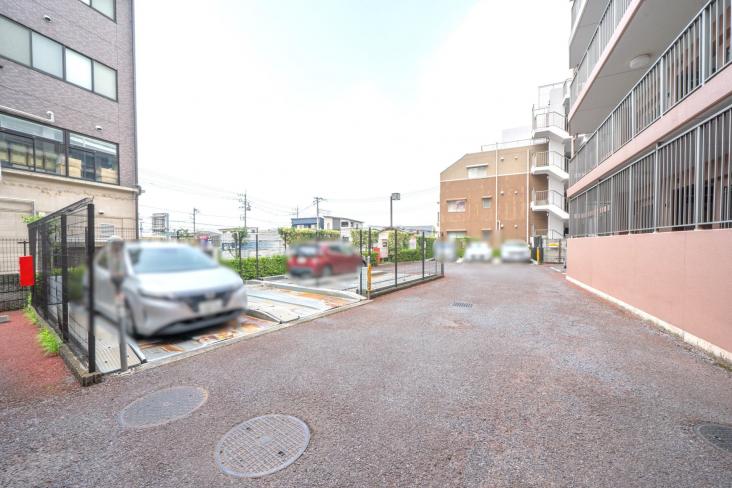 レクセルアベニュー東浦和-18-駐車場